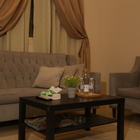 Spacious Apartments At Basla St 3 Mins From King Fahd Stadium Рияд Екстериор снимка