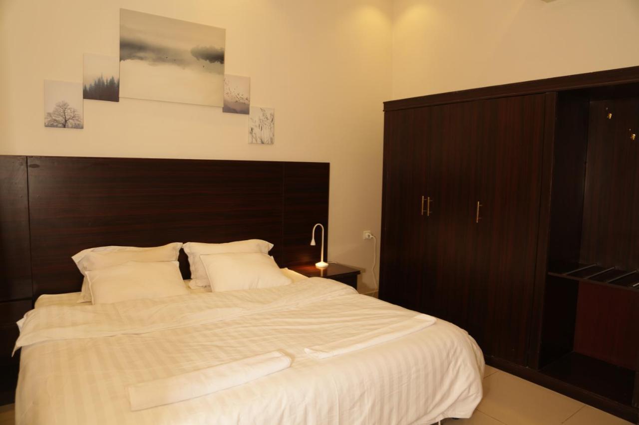 Spacious Apartments At Basla St 3 Mins From King Fahd Stadium Рияд Екстериор снимка