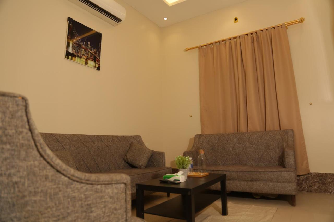 Spacious Apartments At Basla St 3 Mins From King Fahd Stadium Рияд Екстериор снимка