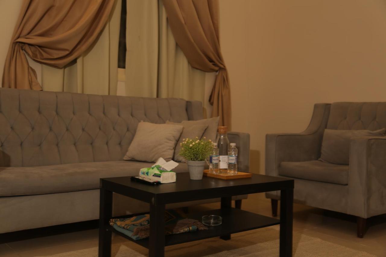 Spacious Apartments At Basla St 3 Mins From King Fahd Stadium Рияд Екстериор снимка